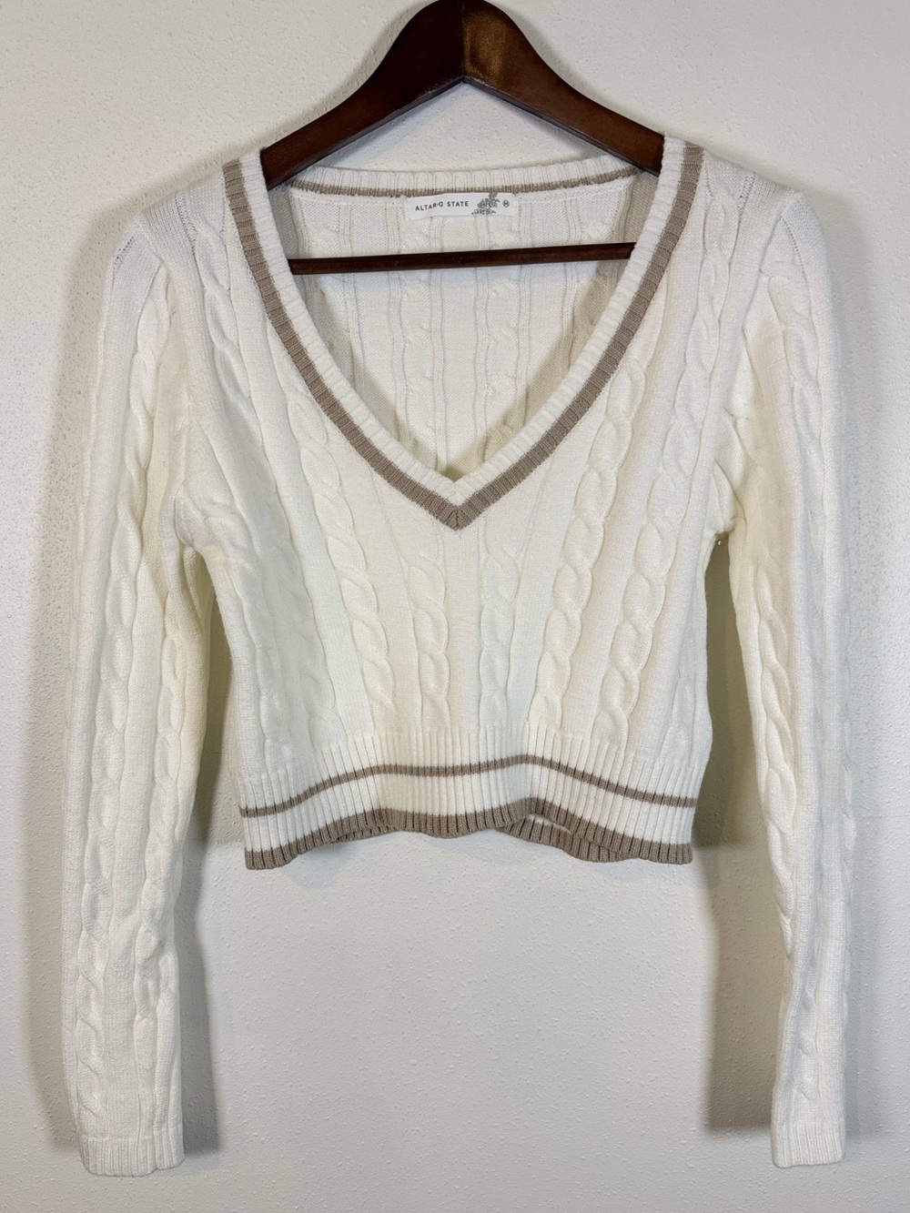 Altar’d State Ivory Cable Knit Cropped Sweater Varsity Stripe V Neck M